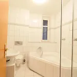 Gruenderzeitwohnung Unweit Der Altstadt *