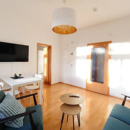 아파트 Gruenderzeitwohnung Unweit Der Altstadt *