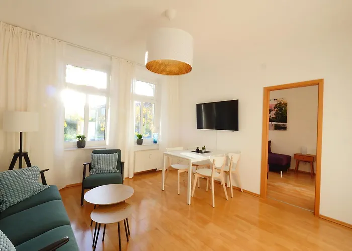 Gründerzeitwohnung Unweit Der Altstadt *